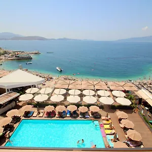 Andon Lapa & Hotel Sarandë